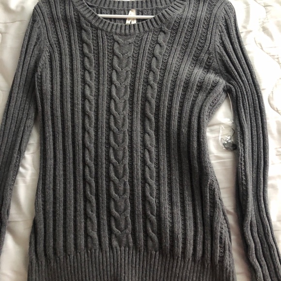 Sweater bundle - Picture 2 of 7